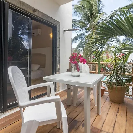 Hotel Boutique Pachamama (Adults Only) Mahahual Exterior photo